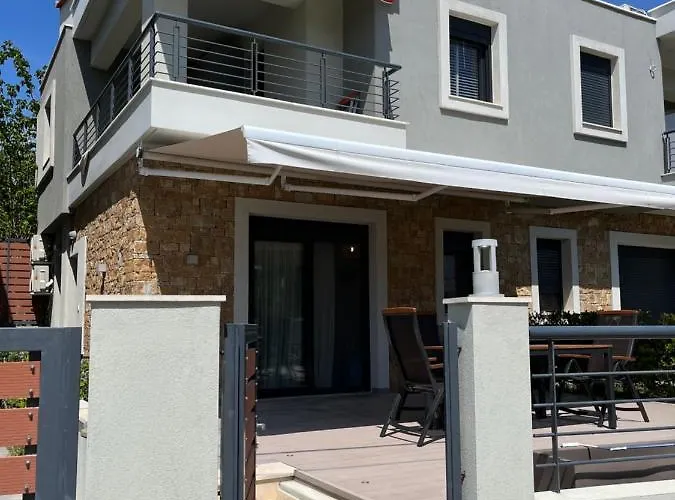 Nikiti Heart Luxury Villa